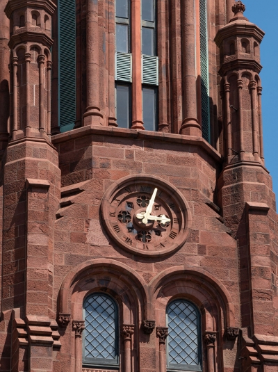 Clock on the Smithsonian Castle